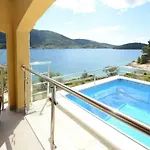 Separovic Vila *